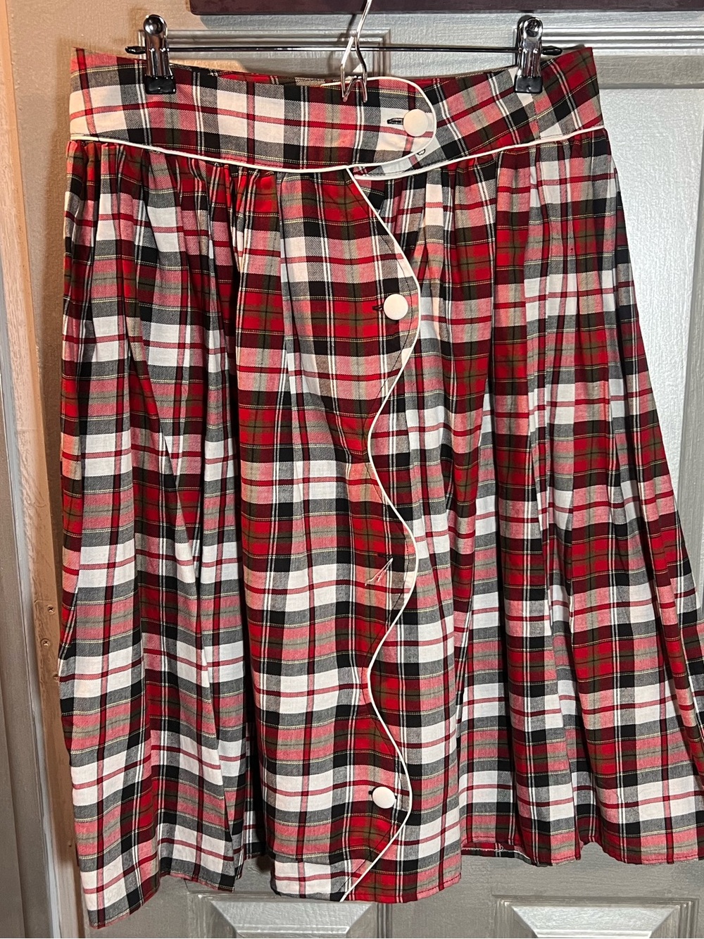 Unique Vintage Red, White & Black Plaid Circle Skirt